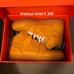 I’m selling  Jordan 1 RET HI OG gatorade BG